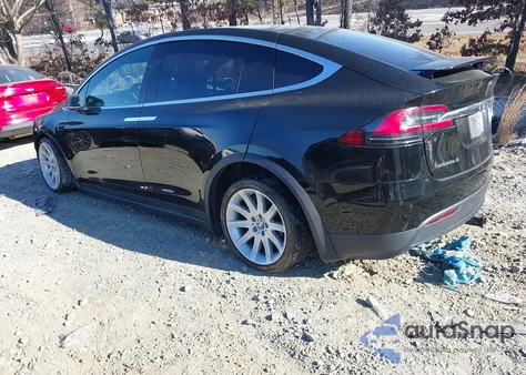 2017 Tesla Model X 100D/75D/90D из США, поврежденный, VIN 5YJXCBE20HF040250